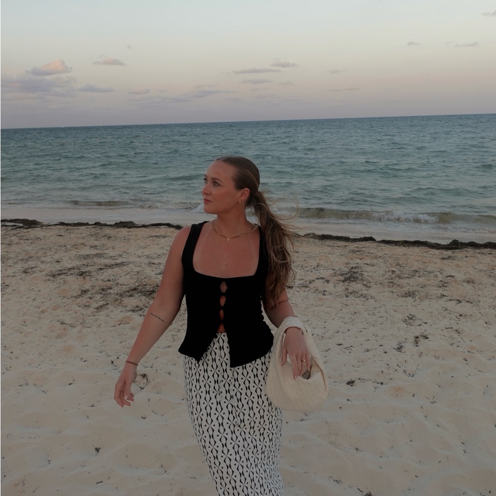Meet your Posher, Megan